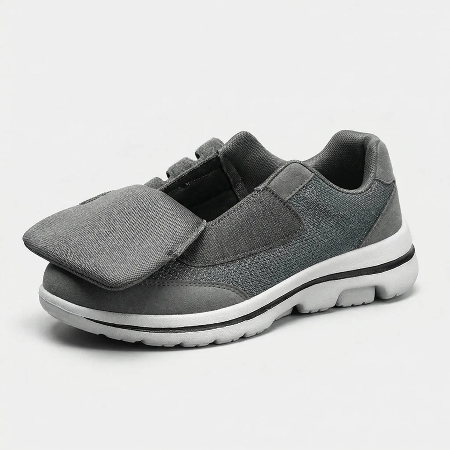 Orthopädischer Sneaker in Schwarz mit weiter Zehenbox – Außenansicht