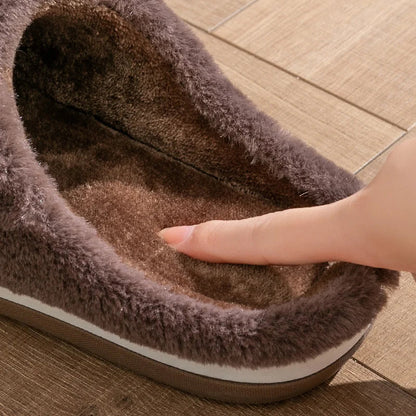 Relax Hausschuhe in Schwarz mit minimalistischem Streifenmuster