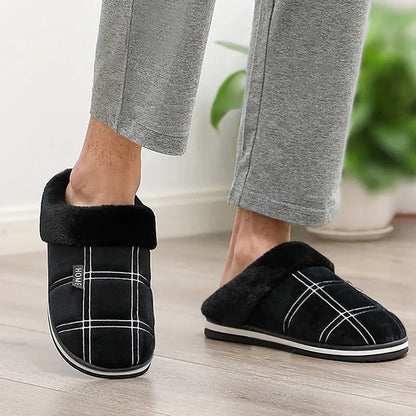 Nahaufnahme der TPR-Sohle der Relax Unisex Hausschuhe