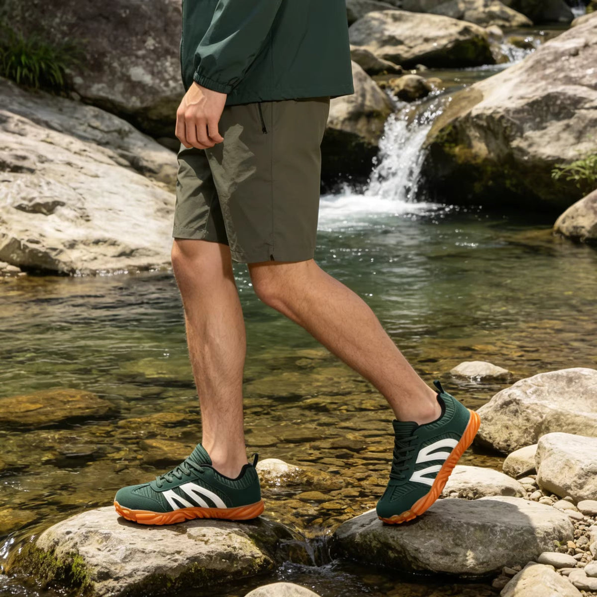 Rovik Sneaker Grau auf weißem Hintergrund, Gesamtansicht