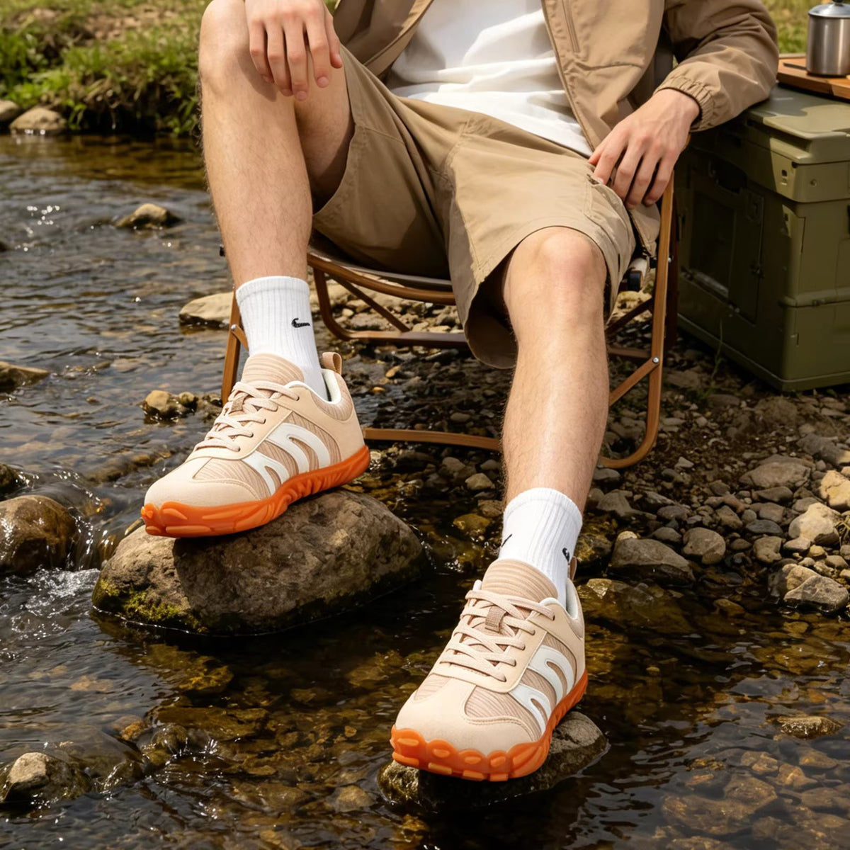 Rovik Unisex Sneaker Weiß – leichte Außenansicht mit Profilsohle