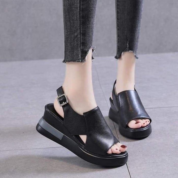 Selina orthopädische Sandalen – Fußgewölbestütze in Nahaufnahme
