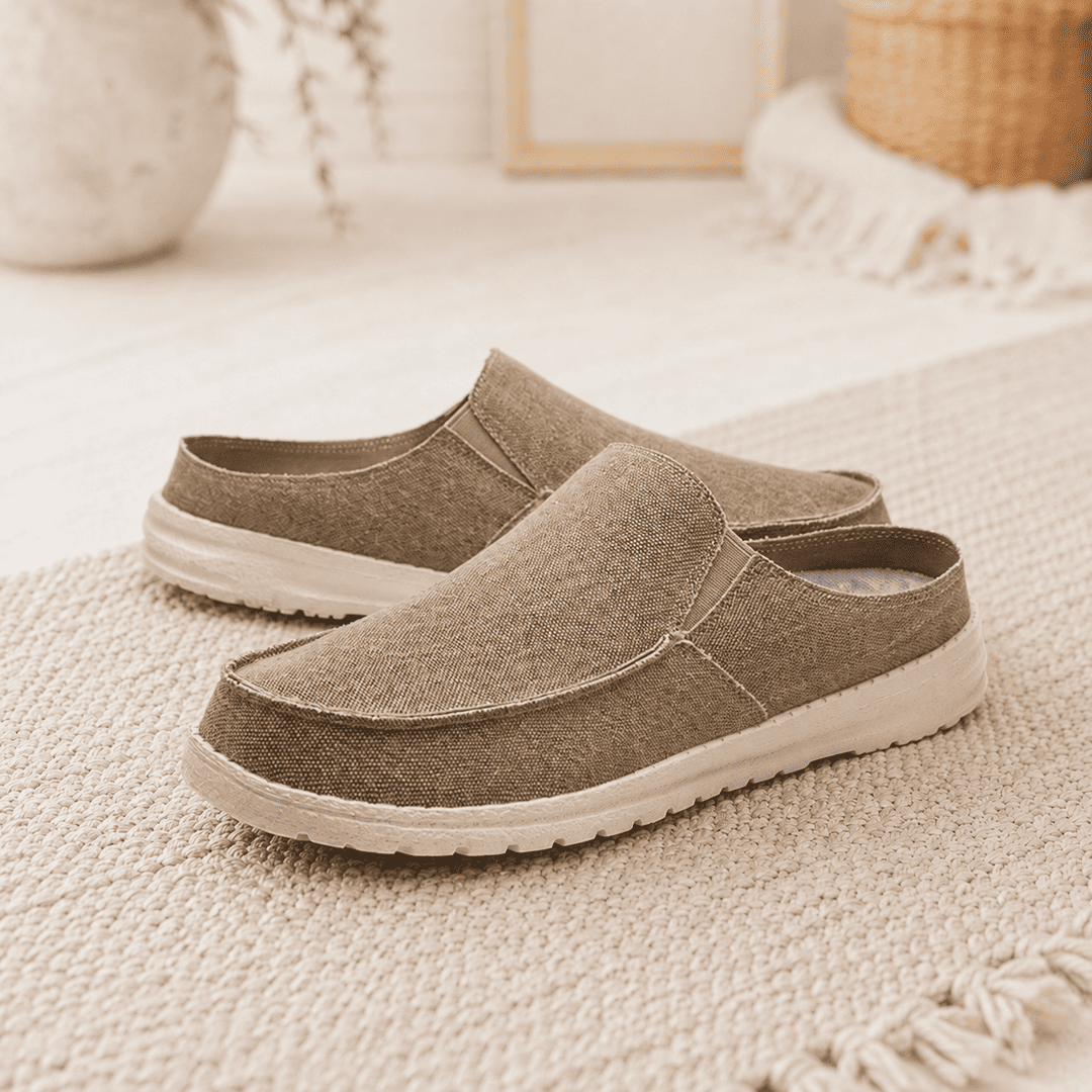 Slipko Slip-On Sneaker in Beige – Seitenansicht mit flexibler Sohle
