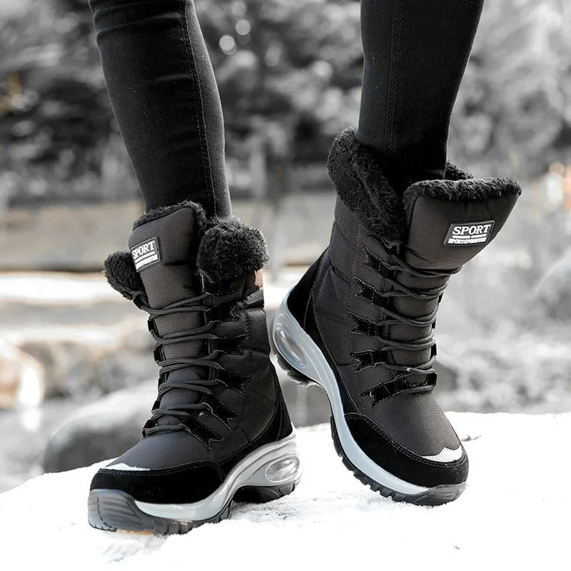 Velora Winterstiefel von oben – Einblick in weiches Fell-Futter