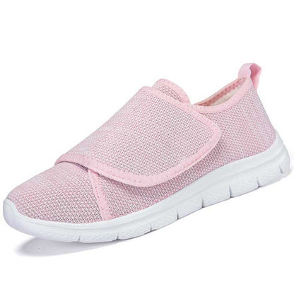 Damen Pflegeschuh Sneaker schwarz mit breitem Einstieg